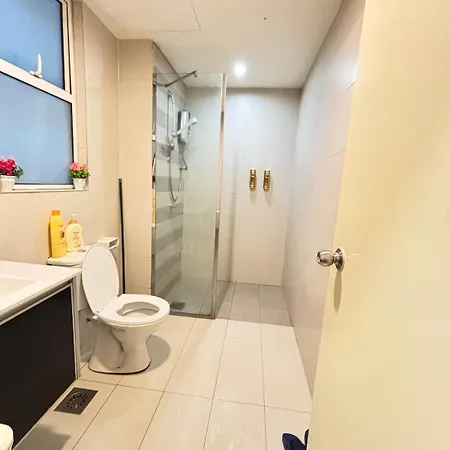 Cozy Dahlia Homestay Menara U2 Aeon Shah Alam Exterior photo