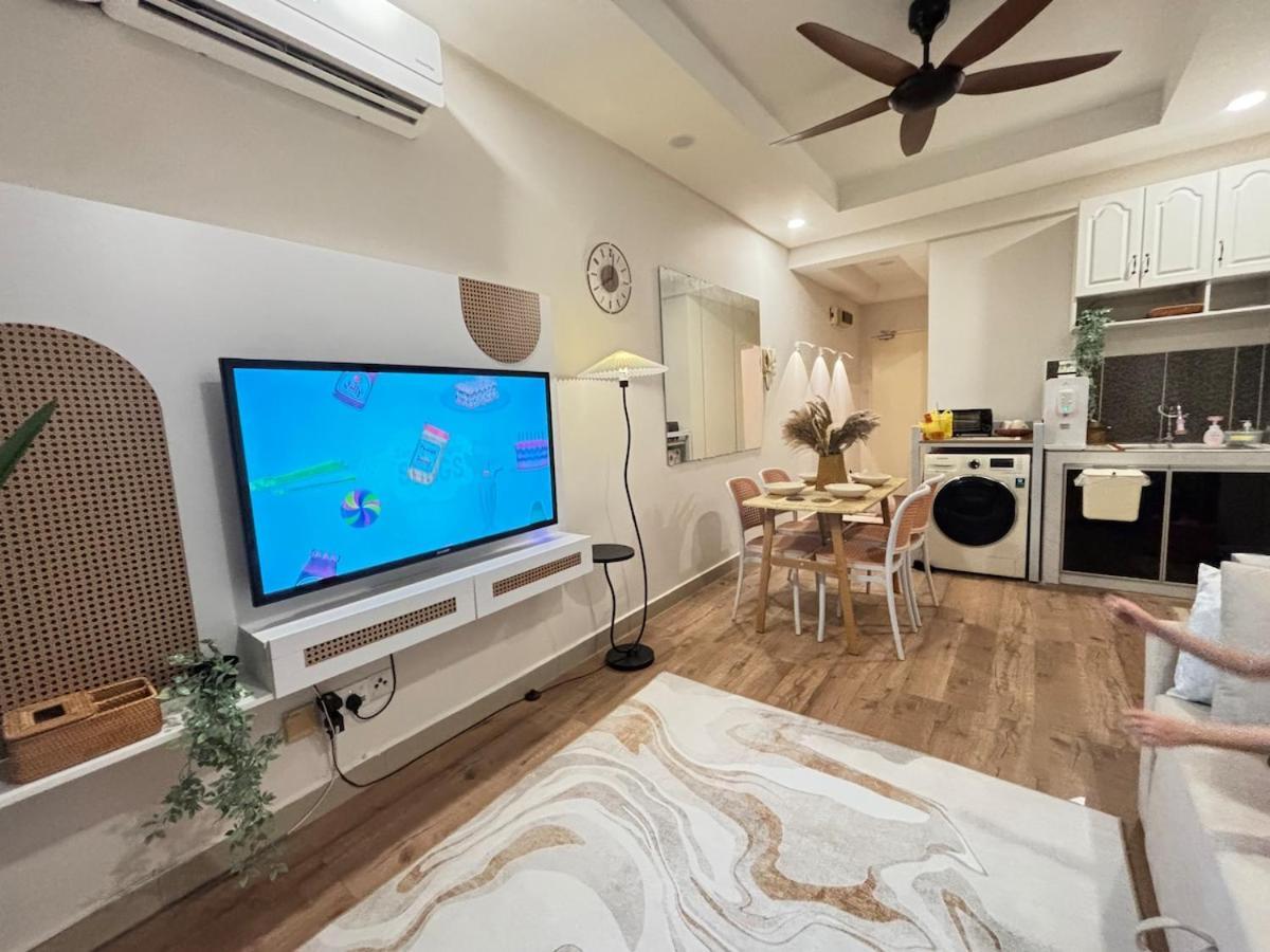 Apartment Cozy Dahlia Menara U2 Aeon Shah Alam