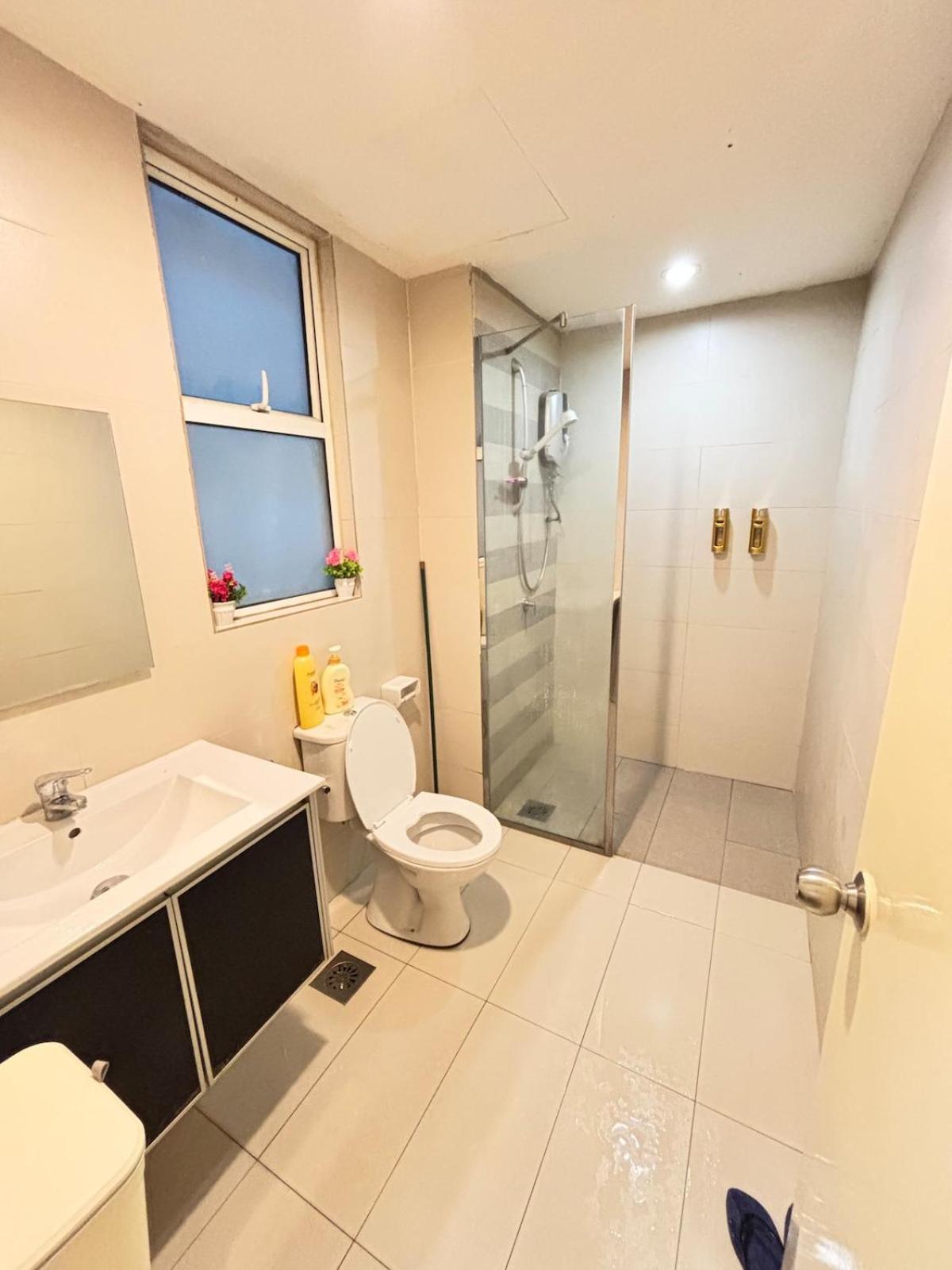 Apartment Cozy Dahlia Menara U2 Aeon